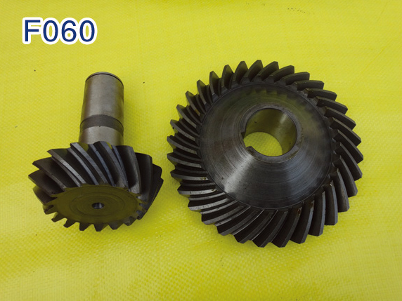 紡絲盤減速機(jī)輸入輸出齒輪33T、17齒