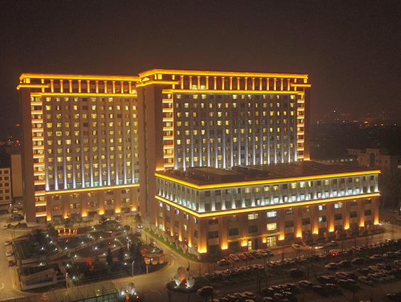 以燈傳情，致敬白衣戰(zhàn)士——醫(yī)療建筑景觀照明